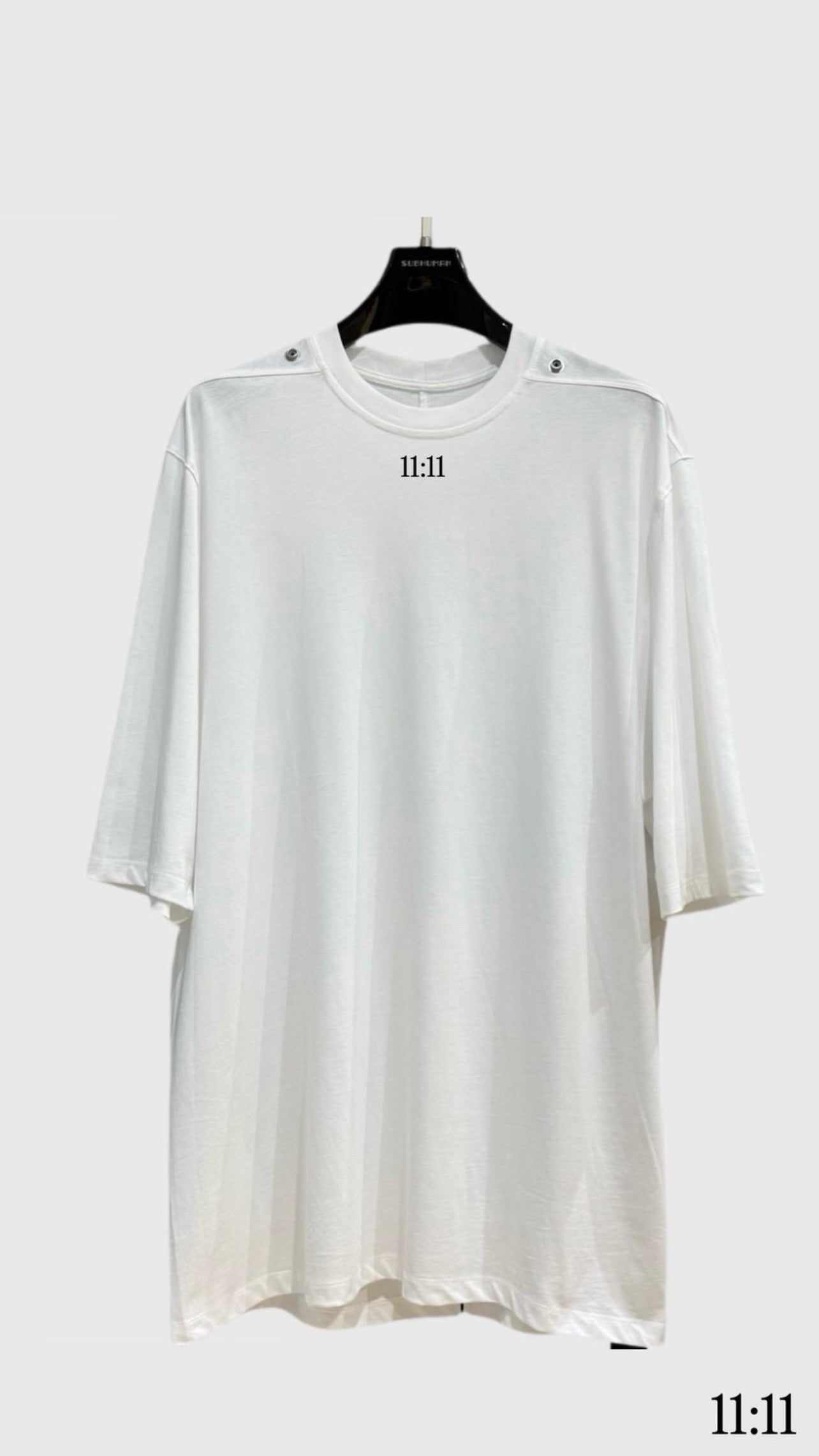 White shoulder stud T-shirt