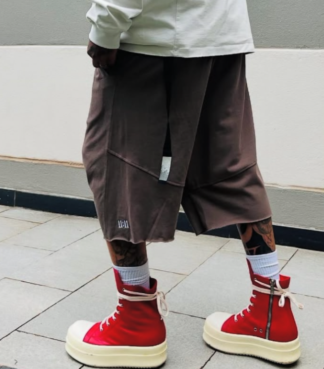 Drop loose fit shorts